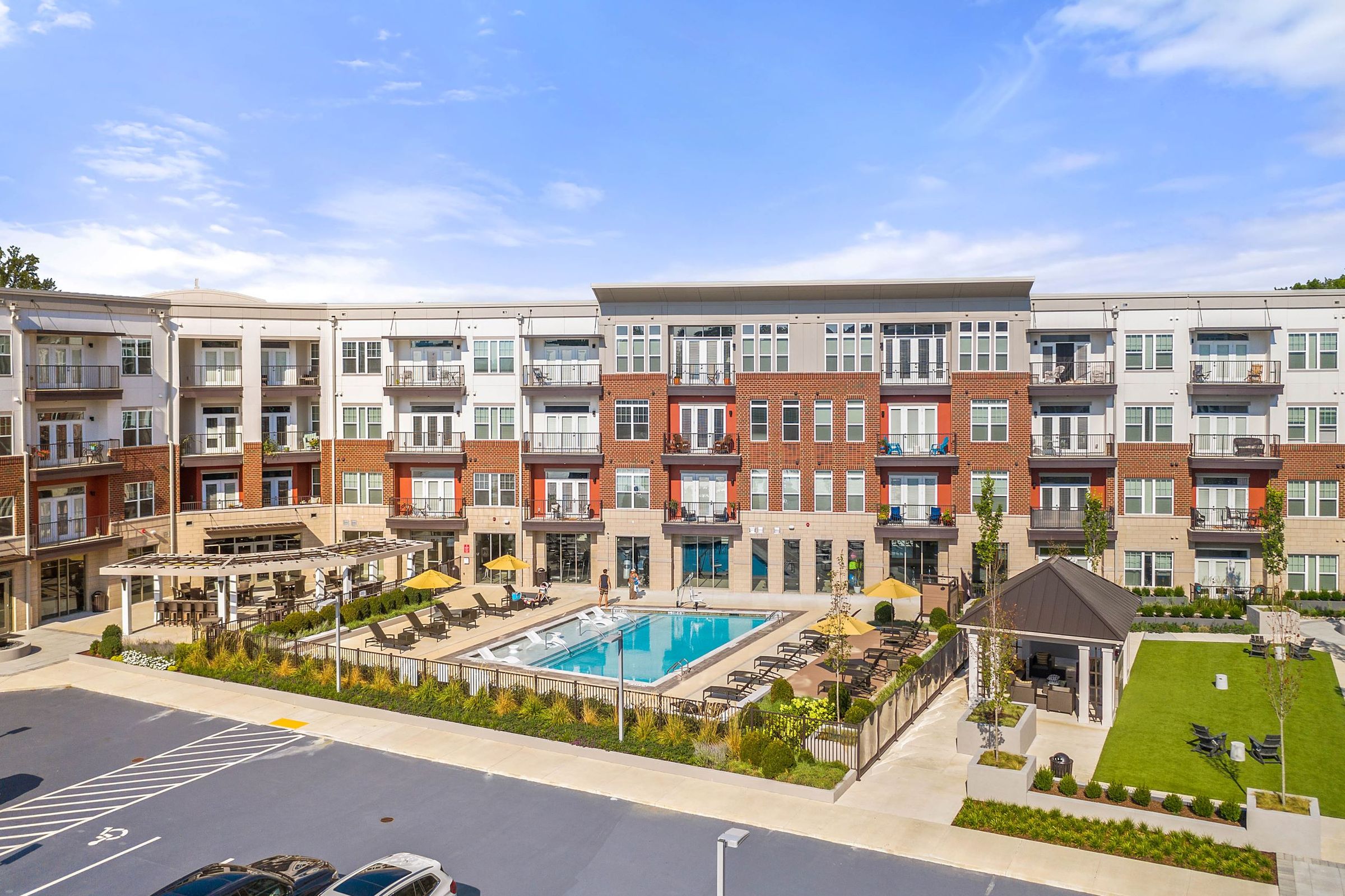 Petfriendly apartments in Greensboro, NC Hawthorne at Friendly